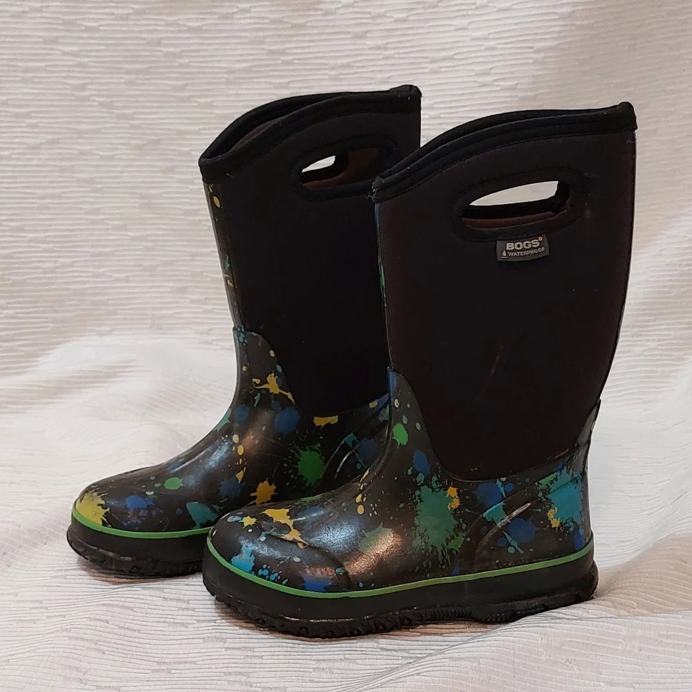 Bogs Kids Black Rain Boots with Green and Blue Splash Size 3